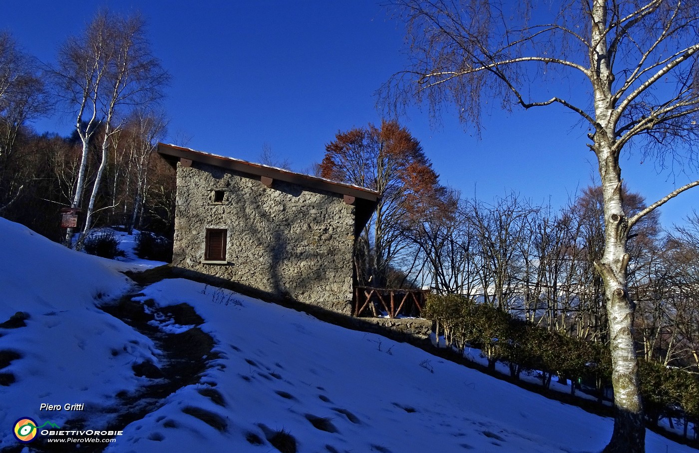 74 Salendo al Pizzo Cerro.JPG -                                